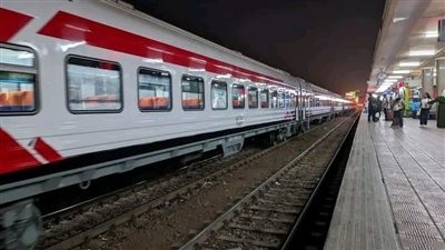 من قطارات ومحطات متهالكة لـ الأحدث في العالم.. رحلة تطوير السكة الحديد في مصر