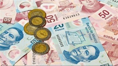 البيزو المكسيكي يسجل أكبر انخفاض سنوي مقابل الدولار الأمريكي في 16 عامًا