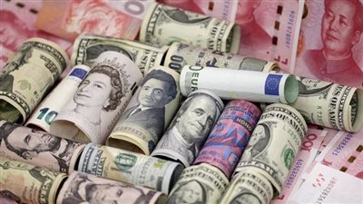 الدولار يكسر مستوى 161 ينًا.. واليورو يصل إلى مستوى قياسي منخفض