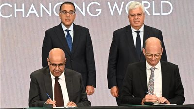 رئيس الوزراء يشهد توقيع اتفاقية لإنشاء مركز دولي للهيدروجين الأخضر