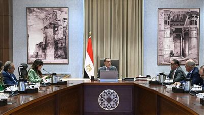 مدبولي يؤكد ضرورة التنسيق المستمر بين اتحادي الغرف التجارية والصناعات لضبط أسعار السلع