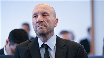 نائب محافظ البنك المركزي التركي يتوقع تراجع التدخلات في سوق الليرة مع تباطؤ التضخم