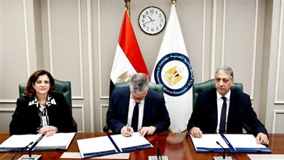 وزير البترول يوقع اتفاقيتين مع شركات عالمية لضخ 340 مليون دولار استثمارات لزيادة الإنتاج