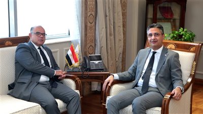 وزير التموين يبحث مع رئيس الرقابة المالية آليات تنشيط البورصة السلعية