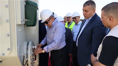 وزير الكهرباء يشارك فى بدء أعمال تركيب أول محول بمحطة الربط المصري السعودى بمدينة بدر