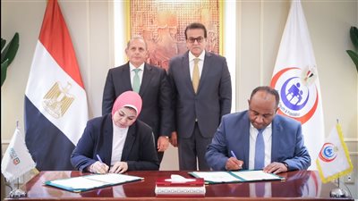 البنك الأهلي المصري يدعم منظومتي الرعايات المركزة والغسيل الكلوي