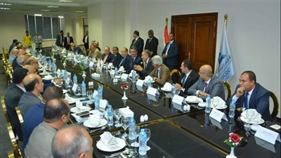 وزير التموين: غرفة عمليات مركزية بالقابضة للصناعات الغذائية لمتابعة موقف توافر السلع