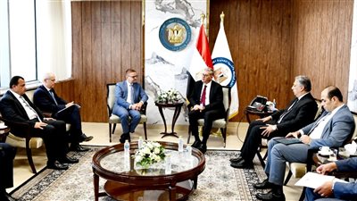 وزير البترول يرحب بمقترح توتال لتوريد الغاز الطبيعي المنتج من الحقول القبرصية لمصر