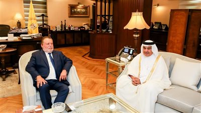 محافظ البنك المركزي المصري يلتقي وزير المالية القطري لبحث التعاون المشترك بين البلدين الشقيقين