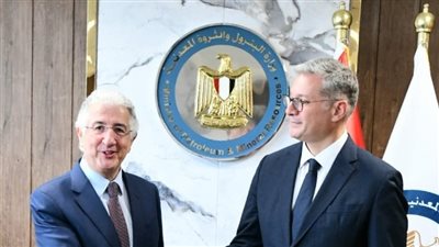 رئيس المؤسسة الدولية الإسلامية للتمويل: توفير التمويل اللازم لهيئة البترول لتنفيذ المشروعات الجديدة