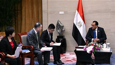 مدبولى: ملف توليد الطاقة الجديدة والمتجددة يمثل أولوية للحكومة المصرية حتى 2030