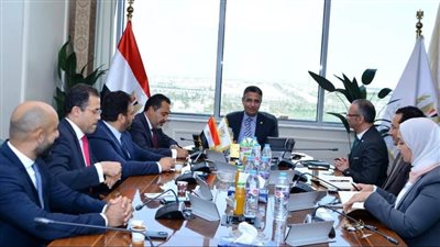 وزير التموين يبحث مع وفد بنك أبو ظبي الأول مصر سبل التعاون المشترك