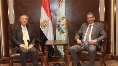 وزير الزراعة يبحث مع السفير الياباني بالقاهرة التعاون في مجال تكنولوجيات الزراعة الحديثة