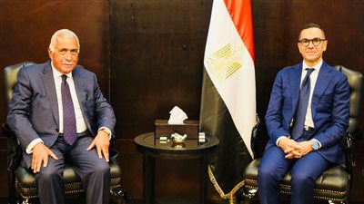 وزير الاستثمار: العمل على تيسير إجراءات الاستيراد والتصدير لزيادة معدلات التبادل التجاري