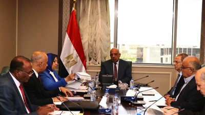 وزير الكهرباء يراجع خطة تشغيل المحطة الشمسية الحرارية بالكريمات ومتطلبات التطوير