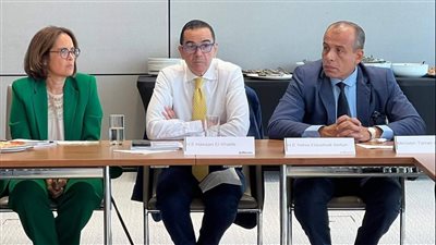 الخطيب: نعمل على جذب استثمارات في مجالات التكنولوجيا والصناعات التحويلية والخدمات المالية