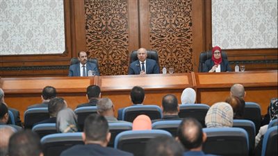 الوزير: تشكيل جمعية للمستثمرين بكل منطقة صناعية.. وسحب الأراضي الصناعية غير المستغلة