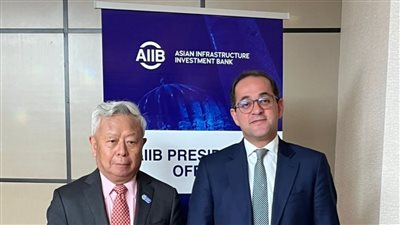 كواليس زيارة لندن.. استثمارات بمليارات الدولارات