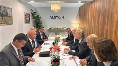 إنشاء مجمع صناعي ضخم في برج العرب لتوطين صناعات النقل.. اعرف التفاصيل