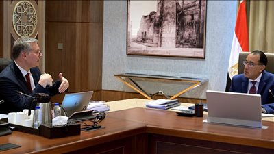 وزير البترول: 