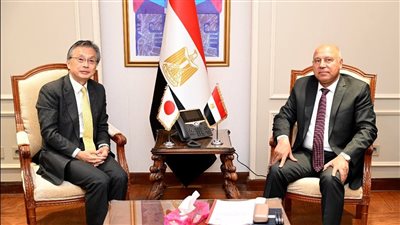 وزير الصناعة وسفير اليابان يبحثان آخر تطورات مصنع ضفائر السيارات باستثمارات 30 مليون يورو