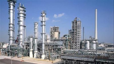 القابضة للكيماويات تسعى لاقتراض 700 مليون دولار لإنشاء 3 مشروعات