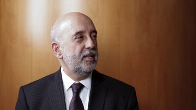 محافظ البنك المركزي الأيرلندي: يجب على الأوروبي الحذر بشأن المزيد من تخفيضات الفائدة