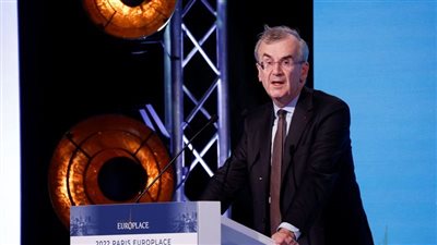 رئيس البنك المركزي الفرنسي: الميزانية الفرنسية تشكل اختبارا لمصداقية الحكومة