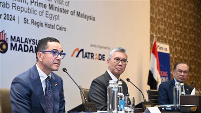 الخطيب: السوق المصري يمتلك العديد من المقومات والفرص والإمكانات الاستثمارية المتميزة