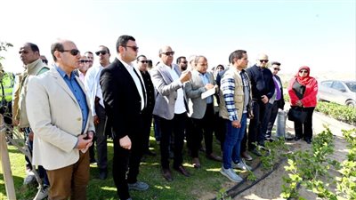 وزير الإسكان يوجه بتكثيف وضغط معدلات تنفيذ 