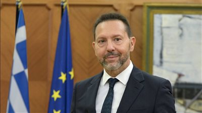 محافظ بنك اليونان يتوقع خفض المركزي الأوروبي لأسعار الفائدة بنسبة 0.25% في ديسمبر