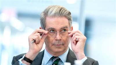 تقارير: مرشح ترامب لحقيبة الخزانة يريد رئيس بنك الاحتياطي الفيدرالي في الظل