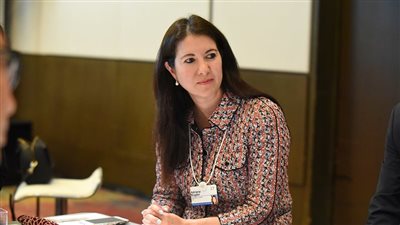 عضو بمجلس الاحتياطي الفيدرالي الأمريكي تدعو إلى الحفاظ على سعر الفائدة الحالي