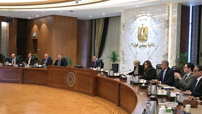 مدبولي يوجه بحوافز ومزايا للمنشآت والمشروعات السياحية والحصول على الرخصة الذهبية