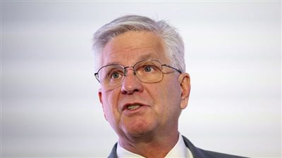 عضو بنك الاحتياطي الفيدرالي الأمريكي: لا يمكن استبعاد خفض أسعار الفائدة في مارس