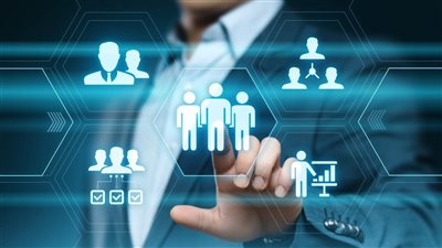 أزاحت الهند والفلبين.. مصر تسعى لتكون عاصمة صناعة التعهيد الجديدة في العالم