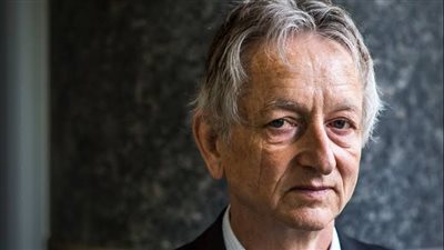 جيفري هينتون.. الأب الروحي للذكاء الإصطناعي 