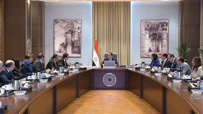 رئيس الوزراء يتابع الموقف التنفيذي للمرحلة الأولي من منظومة التأمين الصحي الشامل  