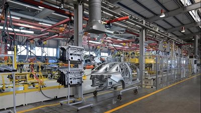 ماركة هتقلب الدنيا.. بـ30 ألف سيارة.. جيلي العالمية تبدأ تصنيعها من مصر