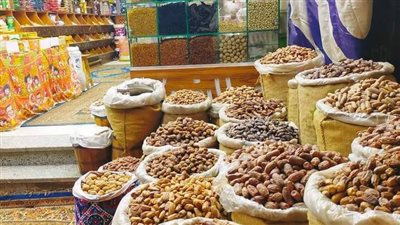 التموين: ضخ كميات كبيرة من السلع واللحوم والياميش بالمجمعات الاستهلاكية قبل رمضان