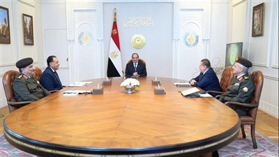توجيهات عاجلة من السيسي لرئيس الوزراء ومحافظ البنك المركزي المصري