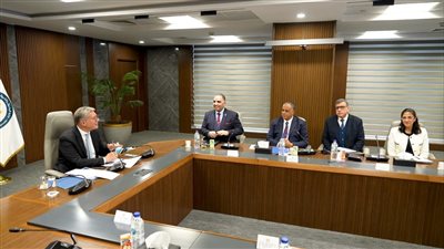 وزير البترول: تشغيل مصانع البتروكيماويات بكامل طاقاتها الانتاجية خلال الفترة المقبلة