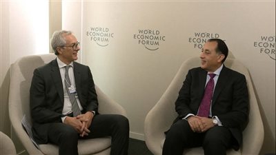 مدبولي: الحكومة تسعى لتوطين صناعة مكونات محطات تحلية المياه