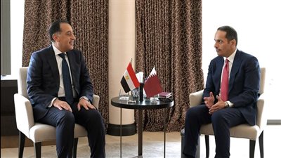 مصطفى مدبولي يبحث تعزيز التعاون مع رئيس مجلس الوزراء وزير خارجية دولة قطر