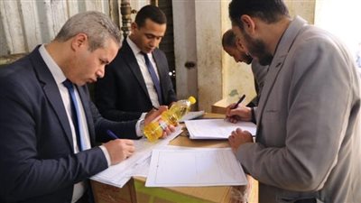جهاز حماية المستهلك: ضبط 15 طن زيت طعام مجهول المصدر بمحافظة الشرقية