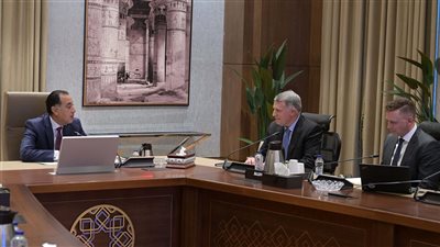 رئيس الوزراء: نسعى لاستعادة معدلات الإنتاج السابقة للبترول والغاز الطبيعي