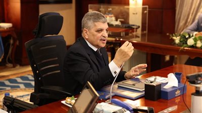 ربيع: انتهاء مشروع تطوير القطاع الجنوبي.. واستحداث خدمات ملاحية جديدة لتعزيز تنافسية قناة السويس