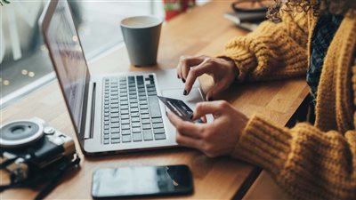 هل يمكن تحويل الحساب الجاري إلى توفير أو العكس؟