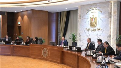 رئيس الوزراء: مشروعات الصرف الصحي هي المطلب الأول لأهالينا في القرى