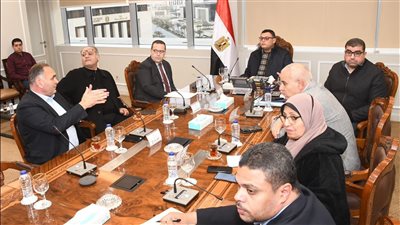 وزير الإسكان يتابع معدلات تسويق ومبيعات بعض مشروعات هيئة المجتمعات العمرانية الجديدة